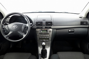 Toyota Avensis Linea Sol Facelift 1.8 95kW (5 foto / 7)