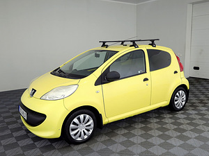 Peugeot 107 Elegance 1.0 50kW (2 foto / 7)
