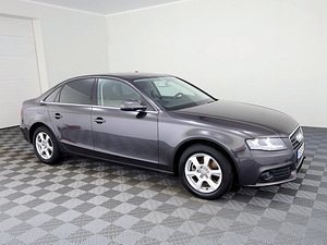Audi A4 Comfortline ATM 1.8 118kW (1 фото из 8)