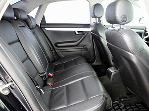 Audi A4 Highline ATM 2.0 TDI 100kW (7 фото из 7)