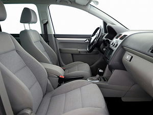 Volkswagen Touran Comfortline ATM 1.6 85kW (6 foto / 7)