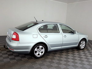 Skoda Octavia Comfortline Facelift 1.2 77kW (3 foto / 7)