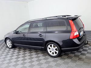 Volvo V70 Summum ATM 2.4 D5 129kW (4 foto / 7)