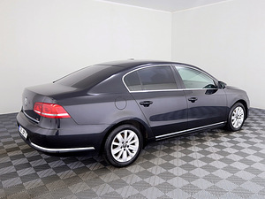 Volkswagen Passat Comfortline 1.8 118kW (3 foto / 9)