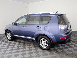 Mitsubishi Outlander Comfort 2.0 Di-D 103kW (4 foto / 7)