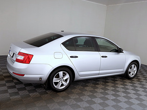 Skoda Octavia Comfortline Facelift LPG 1.2 63kW (3 foto / 8)