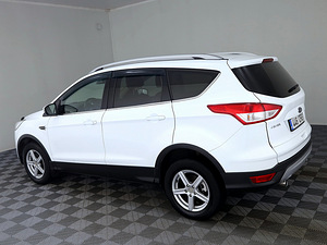 Ford Kuga Ghia Facelift ATM 2.0 TDCi 110kW (4 foto / 7)