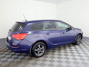 Opel Astra Sports Tourer 1.4 103kW (3 foto / 7)