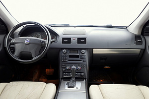 Volvo XC90 Summum LPG ATM 3.2 175kW (5 foto / 8)