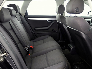 Audi A4 Comfortline ATM 2.0 TDI 103kW (7 foto / 7)