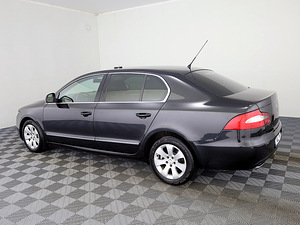 Skoda Superb Highline ATM 2.0 TDI 125kW (4 foto / 7)