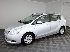 Toyota Verso Linea Sol 1.6 97kW (2 foto / 9)