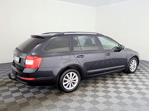 Skoda Octavia Comfortline Facelift ATM 1.8 132kW (3 foto / 7)