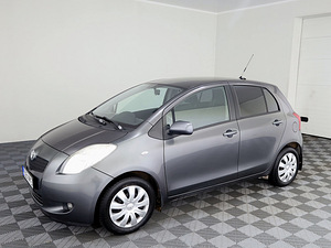 Toyota Yaris Linea Sol A-C 1.3 64kW (2 foto / 8)