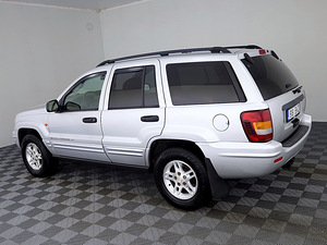 Jeep Grand Cherokee Laredo ATM 2.7 CRD 120kW (4 foto / 8)