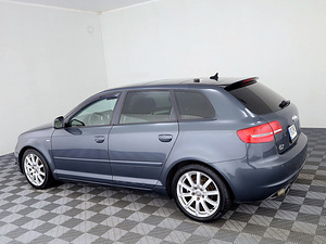 Audi A3 S-Line ATM 2.0 TDI 103kW (4 foto / 9)