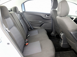 Citroen C-Elysee Exclusive 1.6 85kW (7 foto / 8)