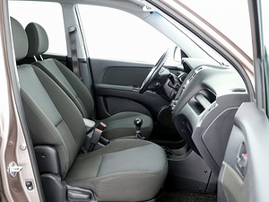 Kia Sportage Comfort Facelift 2.0 104kW (6 foto / 7)