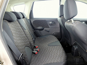 Nissan Note Elegance 1.4 65kW (7 foto / 7)