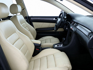 Audi A6 S-line Facelift ATM 2.4 125kW (6 foto / 7)