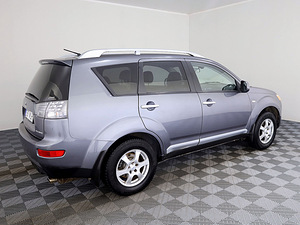 Mitsubishi Outlander Luxury ATM 2.4 125kW (3 foto / 9)