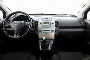 Toyota Corolla Verso Linea Sol 2.2 D-4D 100kW (5 foto / 9)