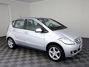 Mercedes-Benz A 160 Elegance Facelift 1.5 70kW (1 foto / 7)
