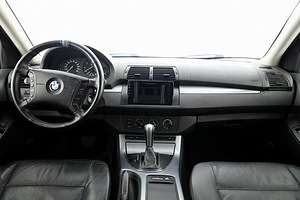 BMW X5 Executive Facelift ATM 3.0 D 160kW (5 foto / 7)