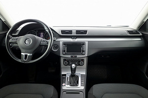 Volkswagen Passat Comfortline ATM 1.8 118kW (5 foto / 7)
