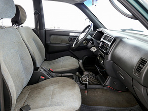 Mitsubishi L200 Pickup 2.5 Di-D 73kW (6 foto / 7)