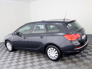 Opel Astra Elegance Facelift 1.6 85kW (4 foto / 8)