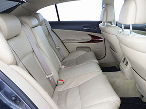 Lexus GS 300 Luxury 3.0 183kW (7 foto / 9)