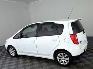 Mitsubishi Colt Facelift 1.3 70kW (4 foto / 7)