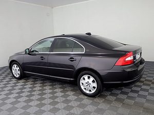 Volvo S80 Summum Facelift ATM 1.6 132kW (4 foto / 8)