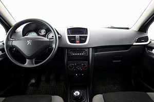 Peugeot 207 Elegance LPG 1.4 70kW (5 foto / 7)