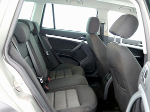 Skoda Octavia Scout 4x4 2.0 TDI 103kW (7 foto / 9)