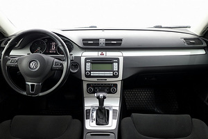 Volkswagen Passat Comfortline Facelift ATM 2.0 TDI 103kW (5 foto / 7)