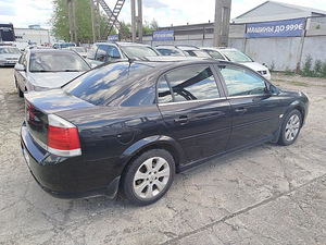 Opel Vectra Cosmo Facelift 1.9 CDTi 88kW (3 foto / 7)