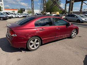 Honda Civic Elegance ATM 1.8 103kW (3 foto / 7)