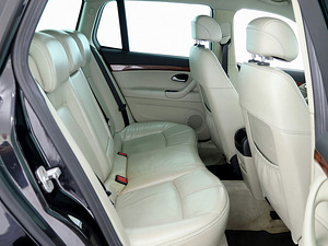 Cadillac BLS Luxury ATM 1.9 TiD 110kW (7 foto / 7)