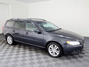 Volvo V70 Summum ATM 2.4 D5 129kW (1 foto / 7)