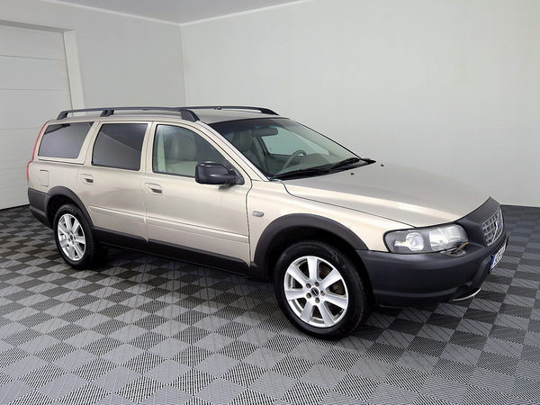 Volvo XC70 Summum LPG ATM 2.4 147kW