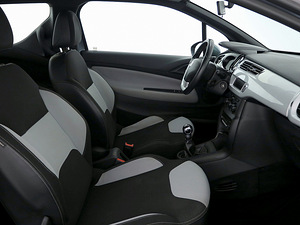 Citroen DS3 Comfort 1.4 70kW (6 фото из 8)