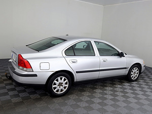 Volvo S60 Summum 2.4 103kW (3 foto / 7)