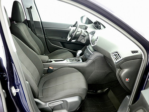 Peugeot 308 Elegance ATM 1.2 96kW (6 фото из 7)