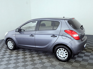 Hyundai i20 Elegance 1.2 57kW (4 foto / 7)