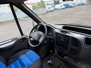 Ford Transit Van 2.0 TDCI 55kW (5 foto / 8)
