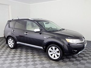Mitsubishi Outlander Luxury 2.0 DI-D 103kW (1 фото из 9)