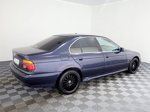 BMW 525 Sportpakett Facelift ATM 2.5 D 120kW (3 foto / 7)