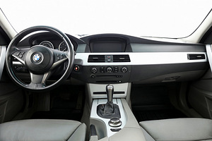 BMW 530 xDrive Executive ATM 3.0 XD 170kW (5 foto / 9)